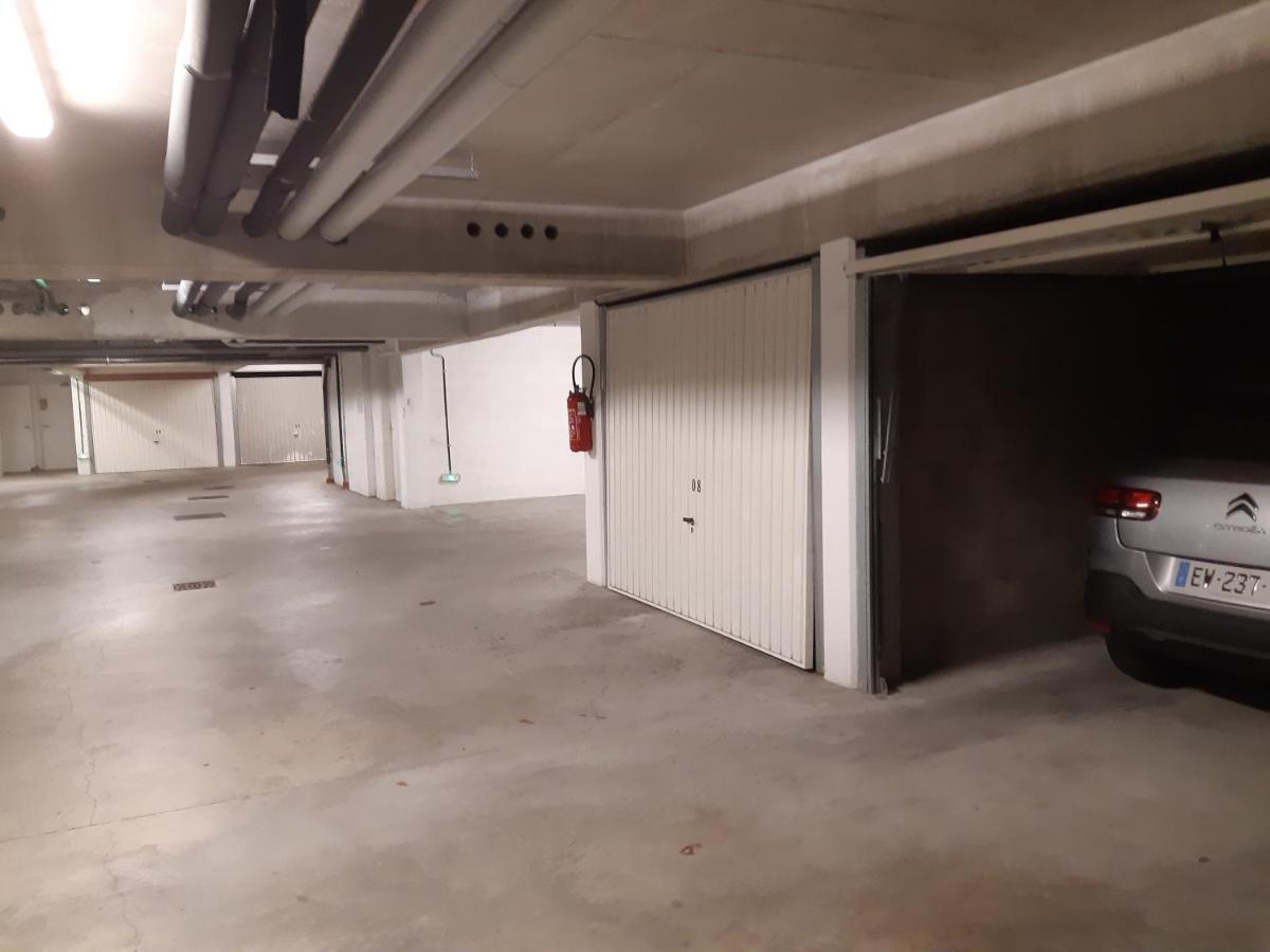 Residence Appart Centre Ville Lorient Calme Garage ภายนอก รูปภาพ